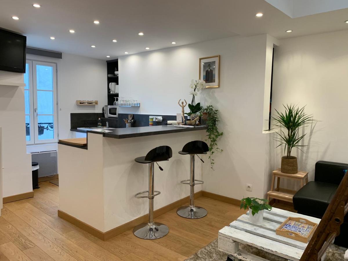 Lovely Studio At Ile Saint-Louis Париж Екстериор снимка