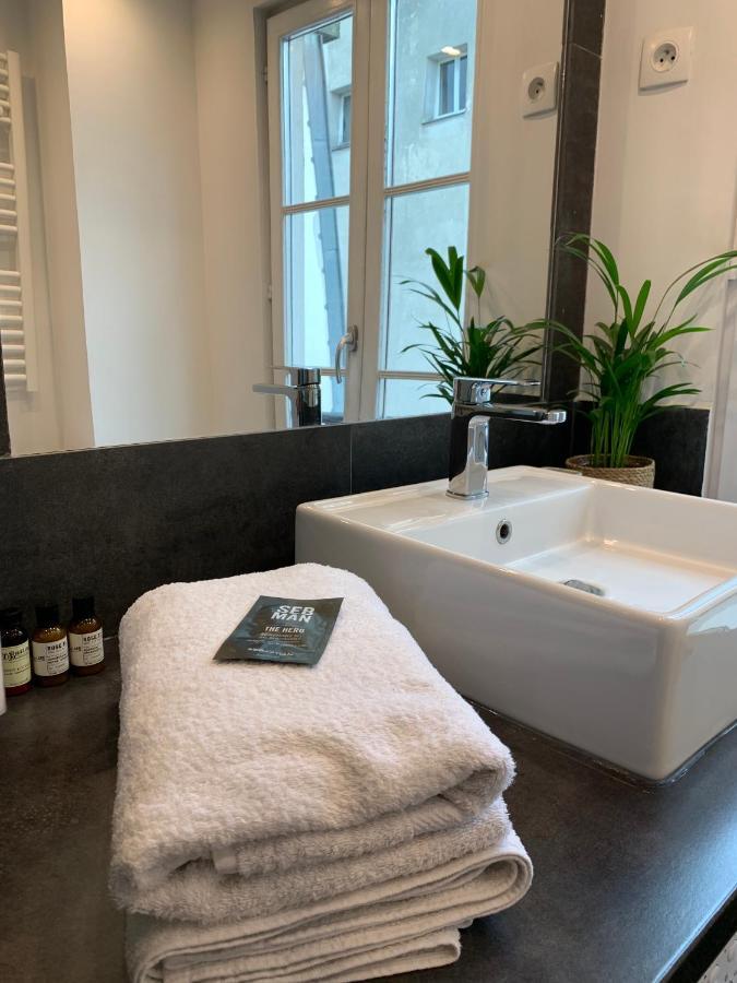 Lovely Studio At Ile Saint-Louis Париж Екстериор снимка